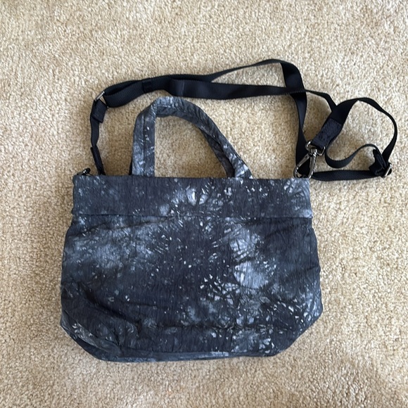 Lululemon On My Level Small Tote Micro Ink Vapor Ice Grey Multi Tie Dye - Picture 8 of 8